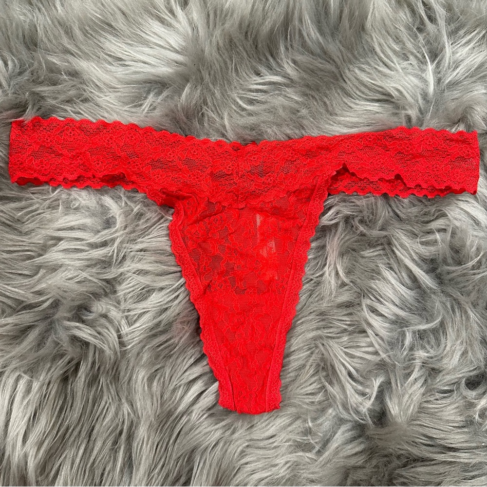 Victoria’s Secret NEW Large Lacy Thong Panty with Bell in Red